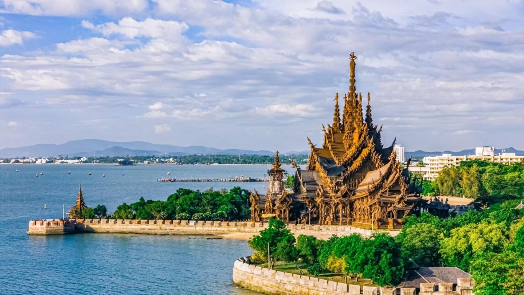 รีสอร์ท พัทยา โมดัส บีชฟรอนต์ รีสอร์ต 5*